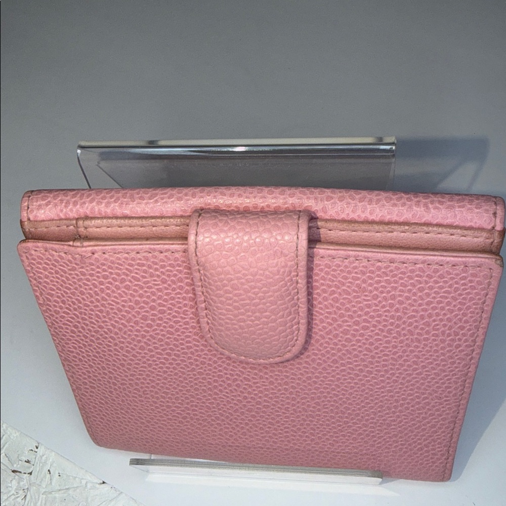 CHANEL NWOT luxury, soft, pebble, pink, leather wallet w/COA and box. Stunning.! - Picture 9 of 9